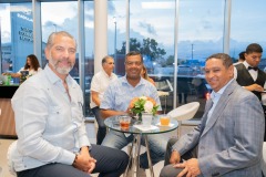 Foto-5-Franquiz-Caraballo-Elisaben-Matos-y-Jochy-Mella